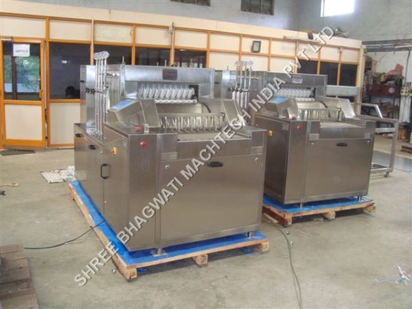 Automatic Linear Tunnel Type Bottle Washing Machine, Automatic Bottle  Washing Machine (tunnel Type) Manufacturer in India.