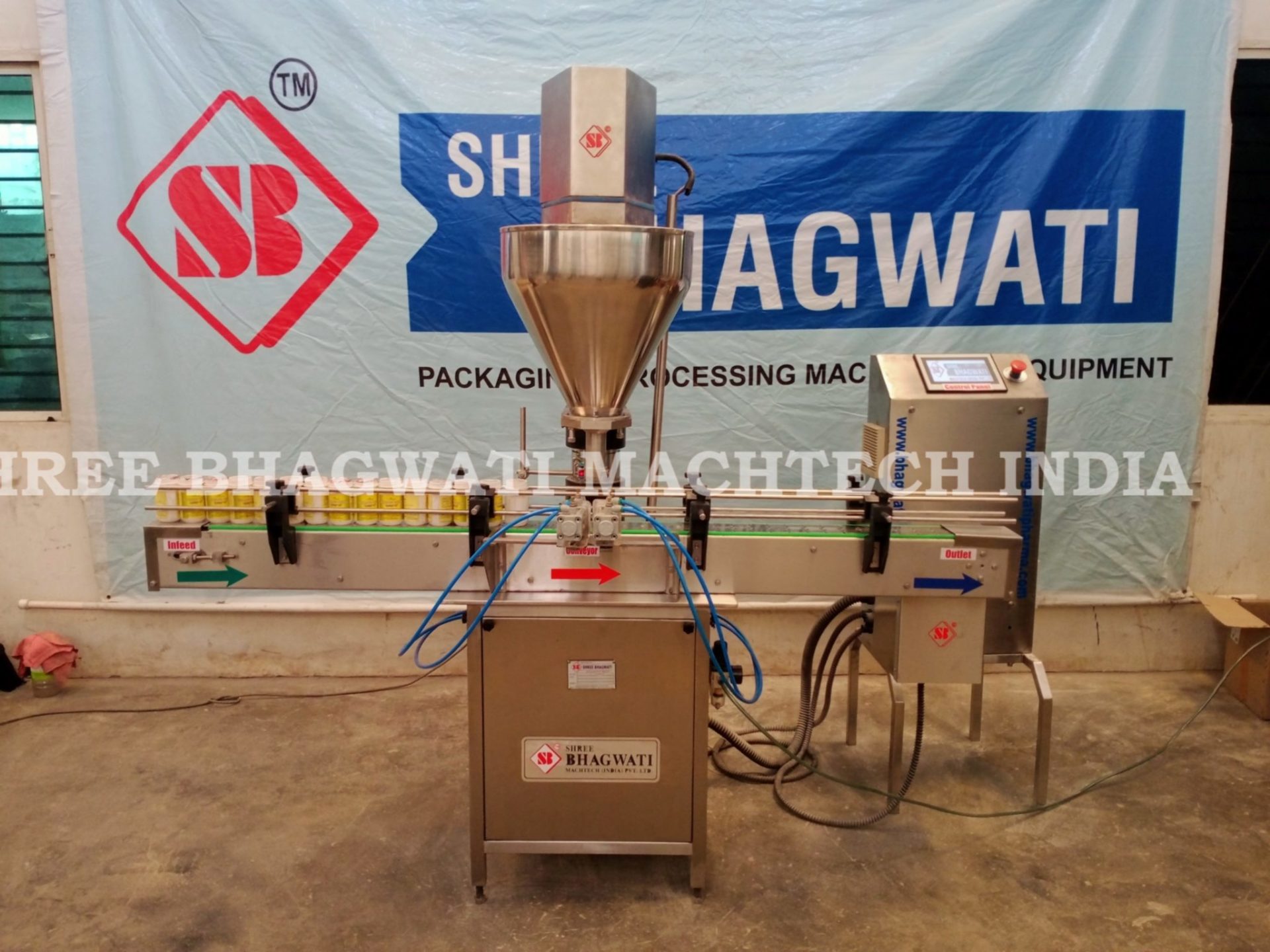 Auger Powder filling machine with Powder transfer for seasoning and herbs into pouches, jars and tins